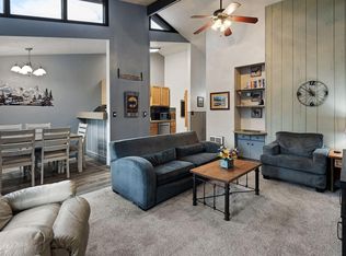 57057 Abbot House Ln APT 20, Sunriver, OR 97707