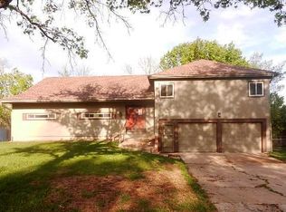 10941 Lydia Ave, Kansas City, MO 64131