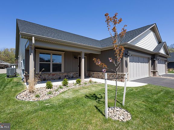 3rd image of 37 Grainfield Ct