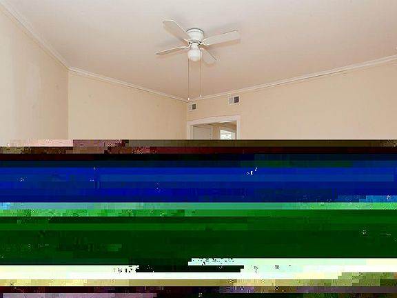 3rd image of 550 W Aldine Ave #N3a