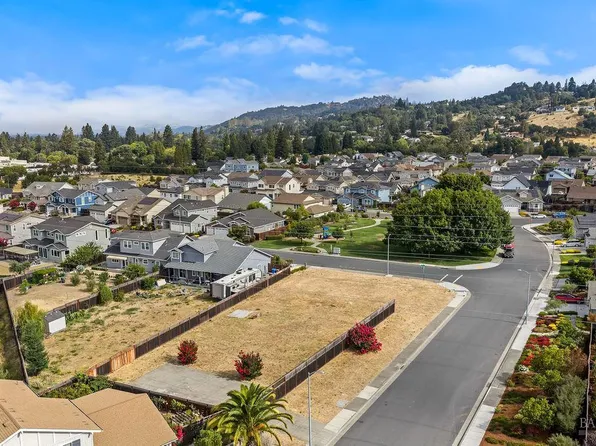 4645 Paulette Place, Santa Rosa, CA 95403