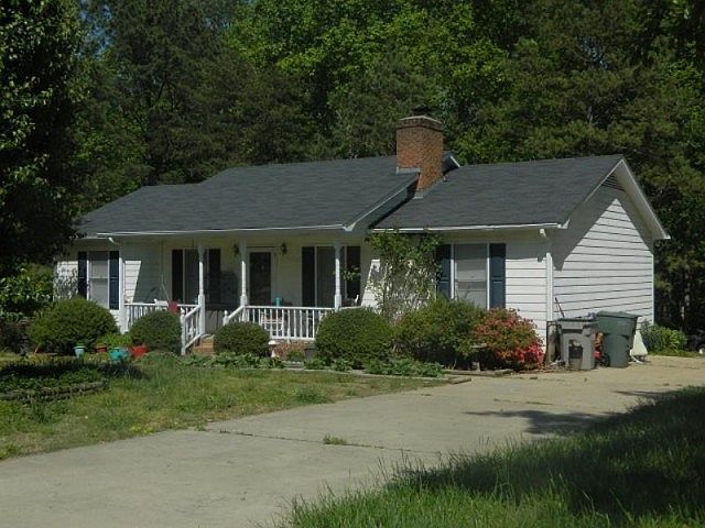 1st image of 2608 Caswell Ct