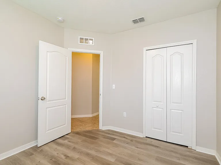 4804 Ashurst St — Photo 12