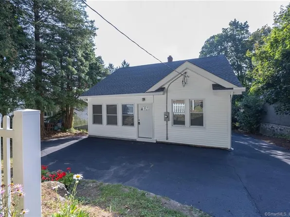 17 Sagamore Avenue, Waterbury, CT 06708