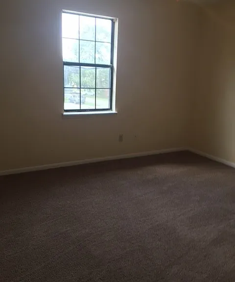 1602 Victory Dr #C — Photo 2