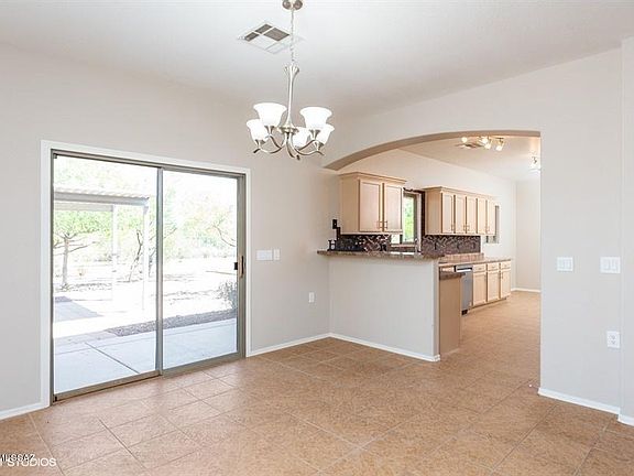 4th image of 4906 N Buckmeister Way