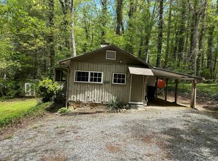 122 Summer Place Ln, Hendersonville, NC 28791