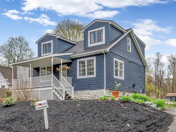 42 Manchester Dr, Littleton, MA 01460