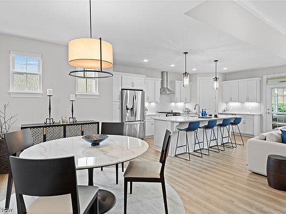 3rd image of 8175 Knolls Way