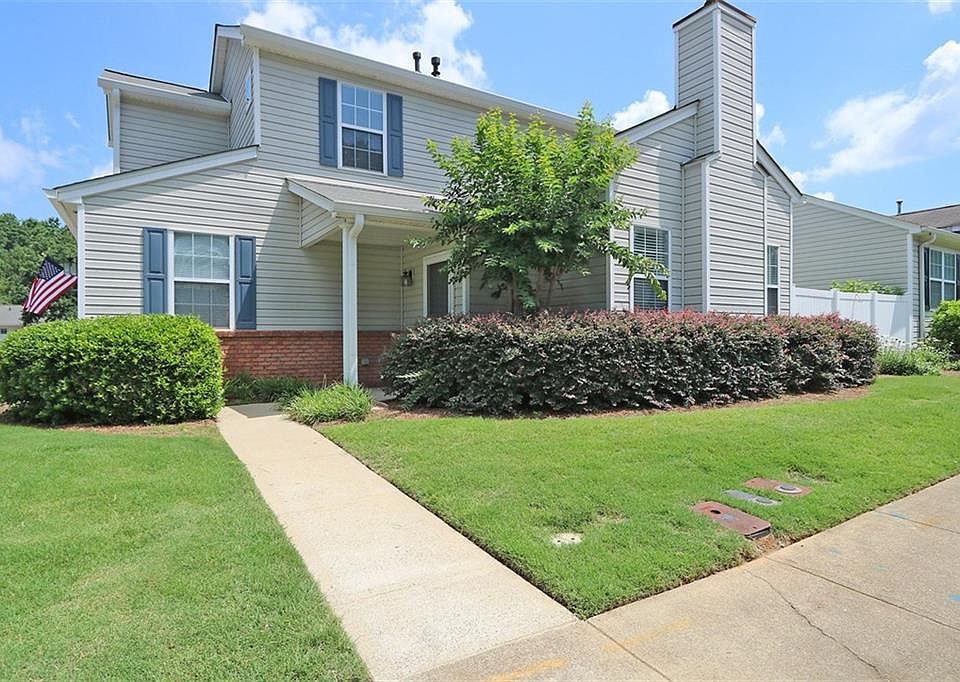 1st image of 611 Bedford Ct