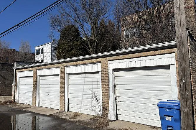 1 bed, 600 sqft, $1,995 — Photo 2