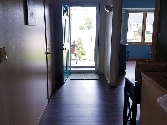 4th image of 1735 Churchill Dr