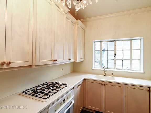 5th image of 553 Hill Ter #553