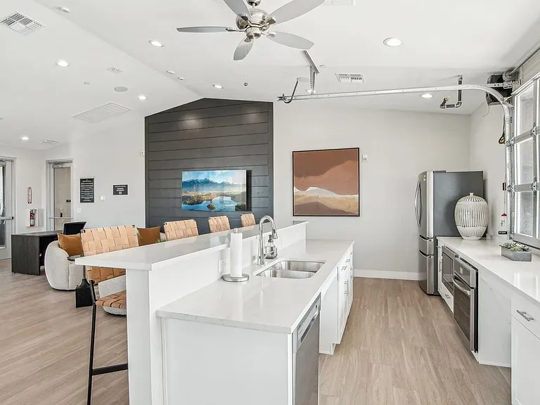 Avanterra Queen Creek — Photo 34