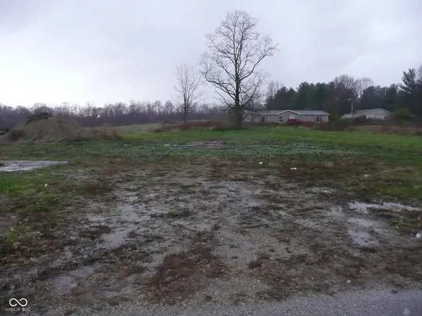 3744 Smelser Rd, Centerville, IN 47330