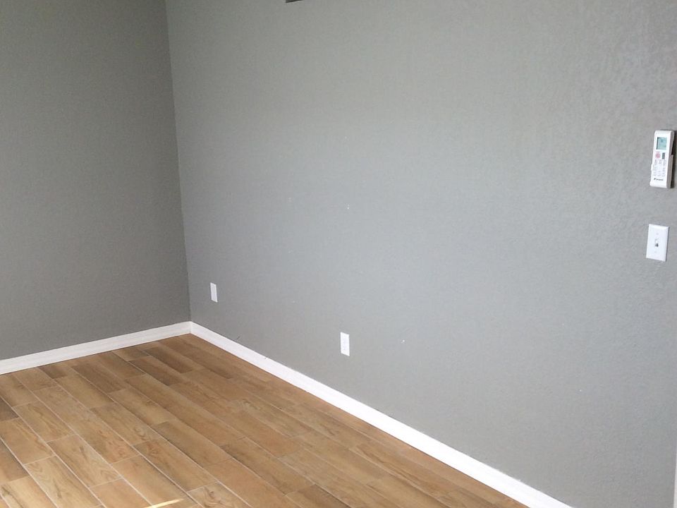 1st image of 1606 S Crystal Lake Dr APT 28