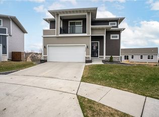 1400 NE Little Beaver Dr, Grimes, IA 50111
