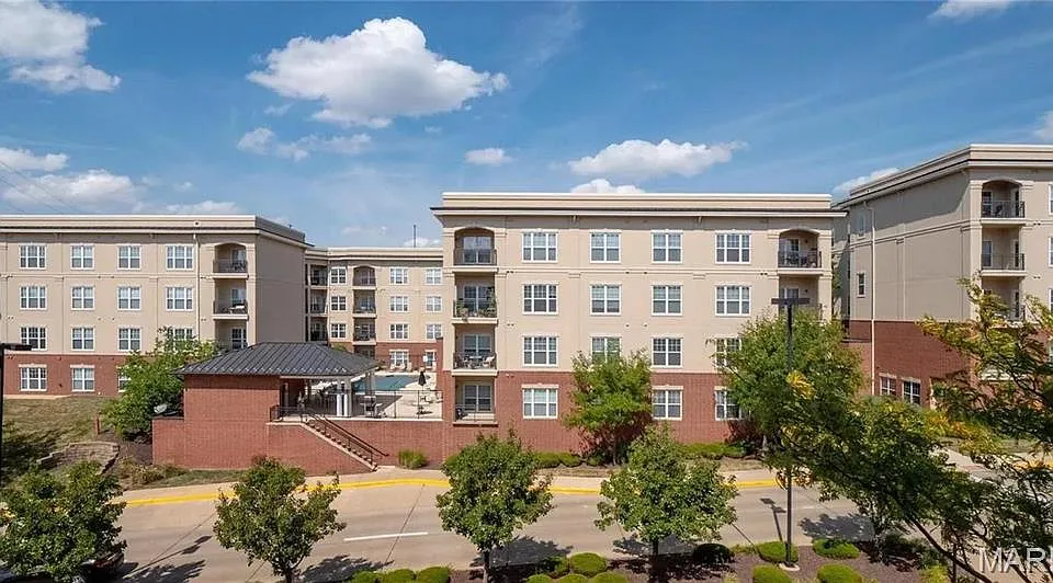 1270 Strassner Dr #3409