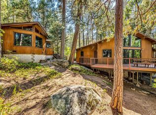 52600 Idyllmont Rd, Idyllwild, CA 92549