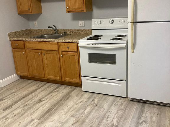 3rd image of 151 East St #11