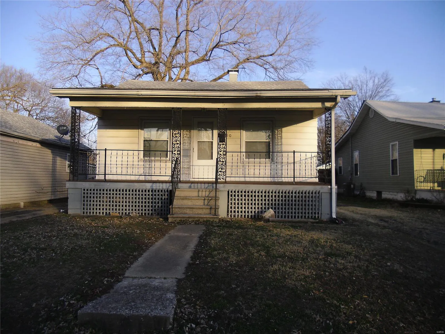 2910 Marshall Ave photo 1