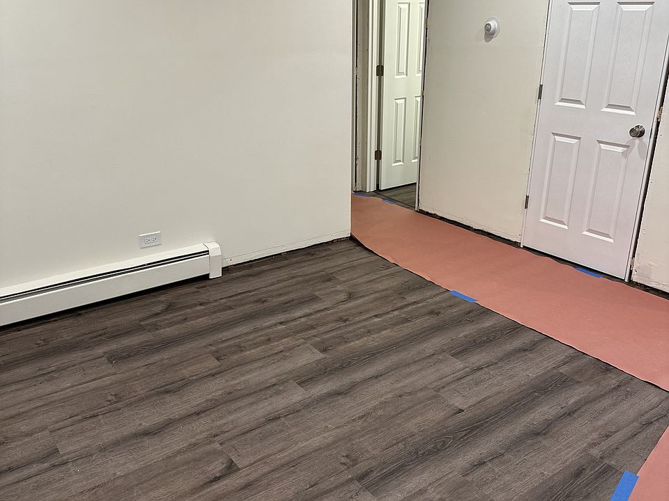 1st image of 450 W Palatine Rd #5