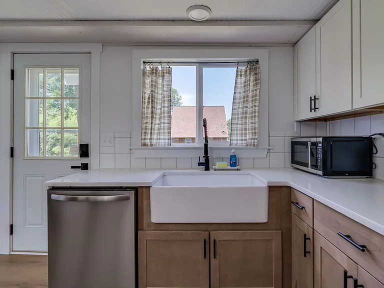 105 Brown Shores Rd — Photo 28