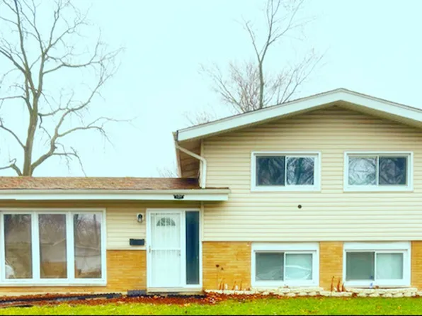 127 Berry St, Park Forest, IL 60466