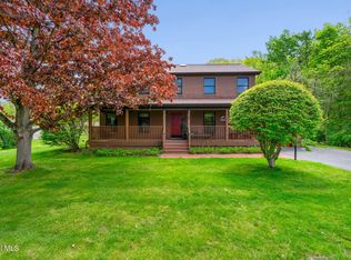 22 Island View Rd, Cohoes, NY 12047