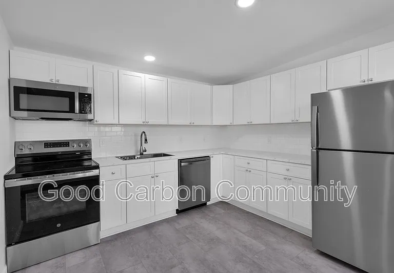 211 Summer St #1 — Photo 9