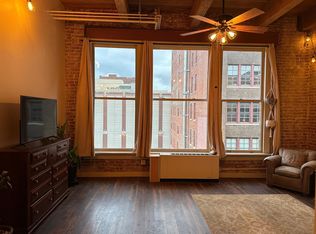 308 W 8th St APT 404, Kansas City, MO 64105