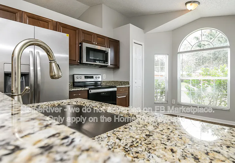 1529 Ridge Pointe Dr — Photo 8