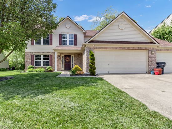 1617 Old Thicket Ct, Greenwood, IN 46143