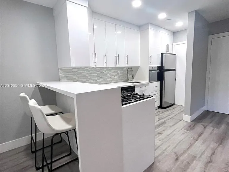 6310 SW 79th St #20 — Photo 1