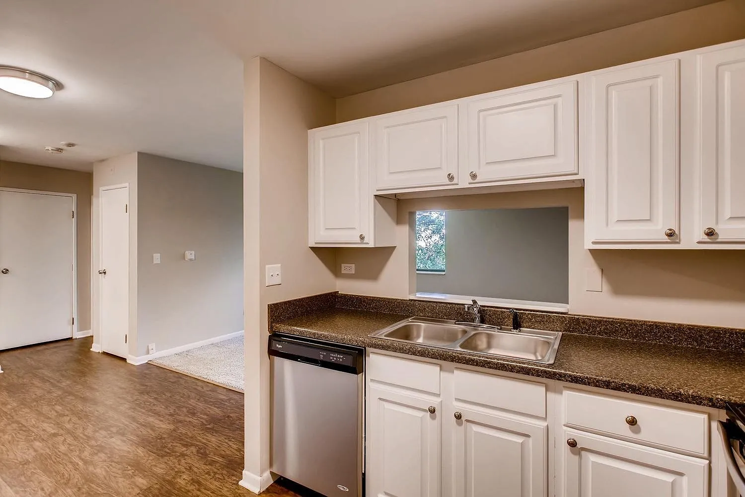 Maple Park Apartments — Photo 1