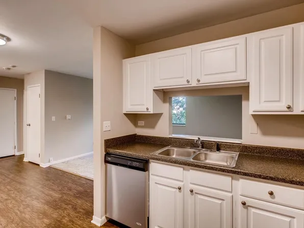 Maple Park Apartments