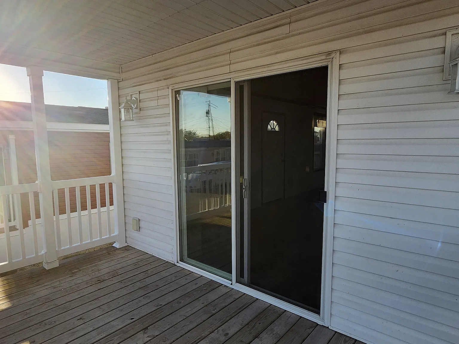 2 bed, 1056 sqft, $975 — Photo 2