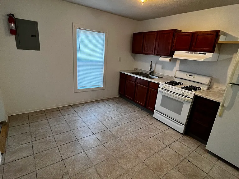 1131 Dr Martin Luther King Dr #B — Photo 1