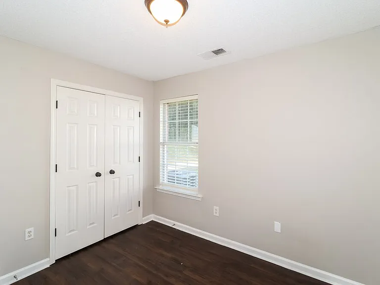 5639 Camden Cv — Photo 13