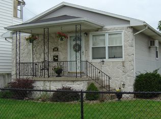 200 S Beech St, Mount Carmel, PA 17851