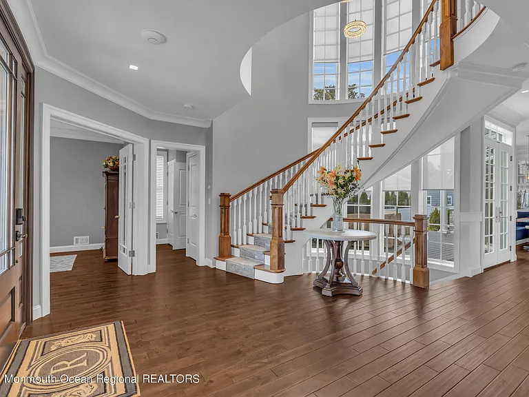 502 Brighton Ave — Photo 7