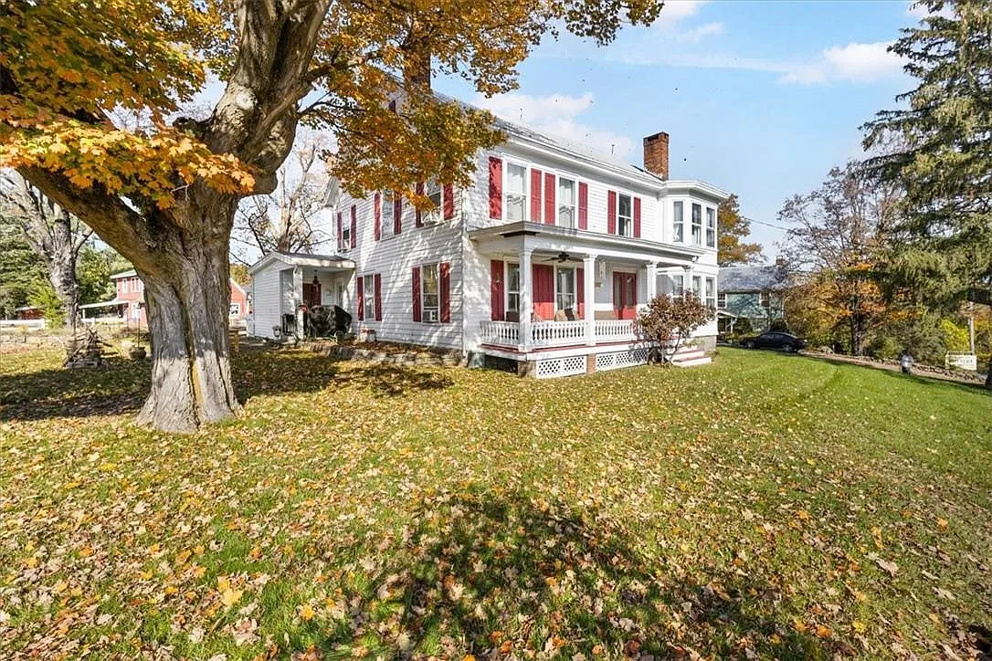 58 Wood Road photo 1