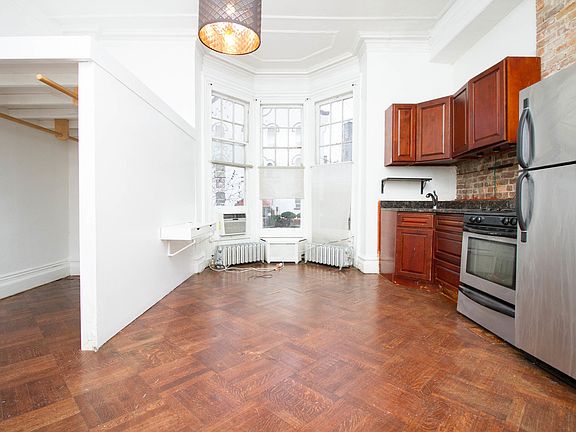2nd image of 351 Washington Ave #2L