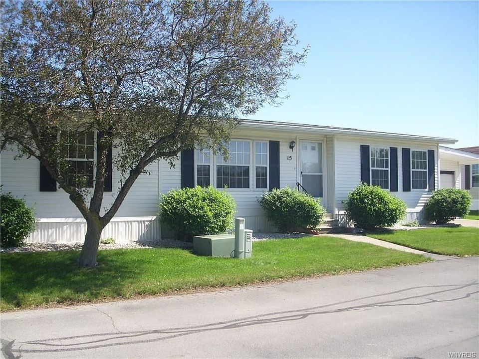 1st image of 15 Dogwood Dr