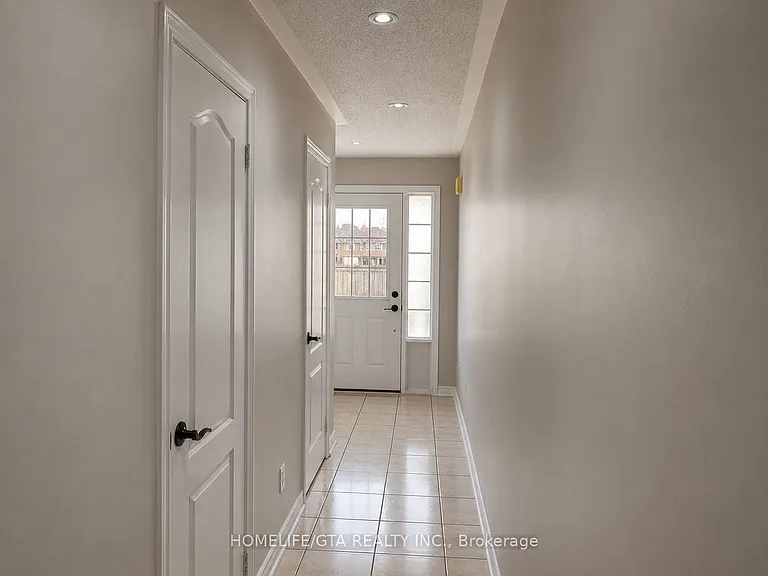 43 Snowy Owl Way — Photo 2