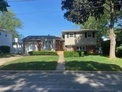 25 E 7th St, Deer Park, NY, 11729