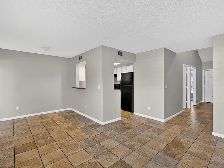 Terrace at Naples Townhomes — Photo 18