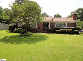 301 Hunters Trl, Greenville, SC 29615