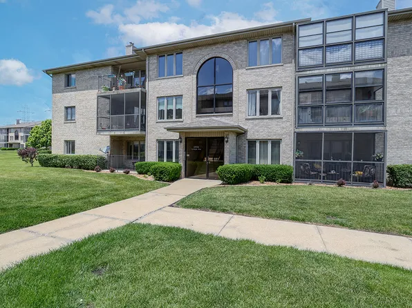 13934 Lavergne Ave APT 801, Crestwood, IL 60418