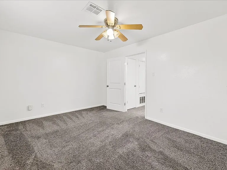 5025 Romford Dr — Photo 39